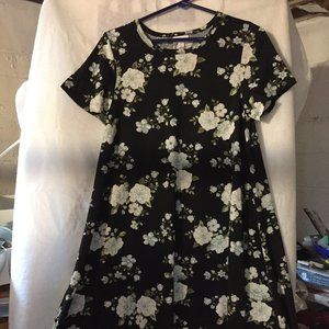 LulaRoe Size Small Dress Short Sleeves
